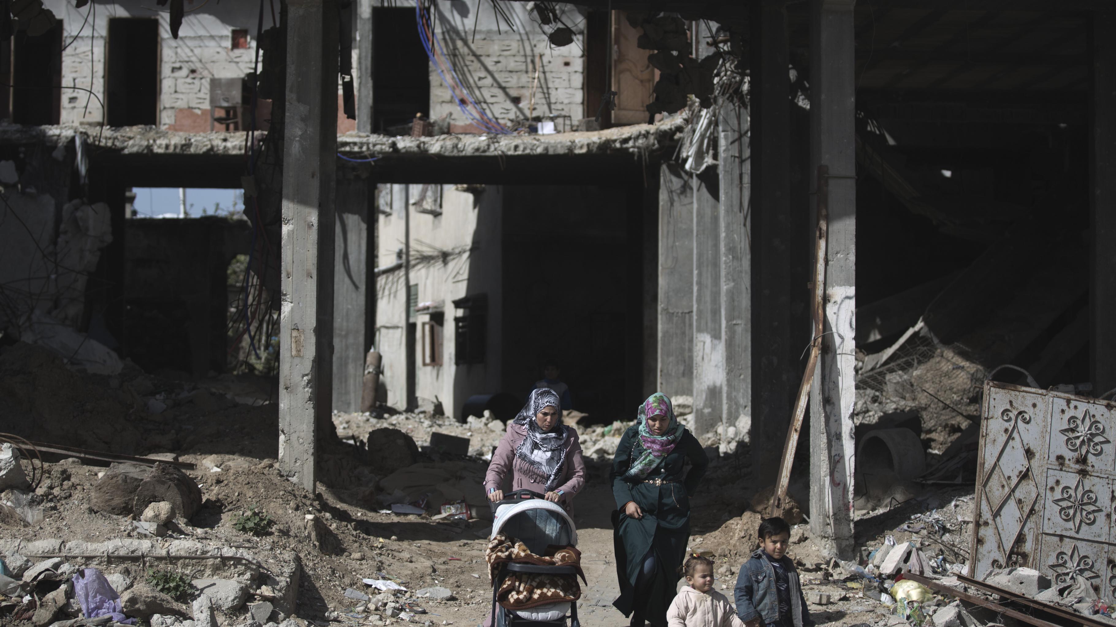 Gaza-Konflikt Familie in Trümmern
