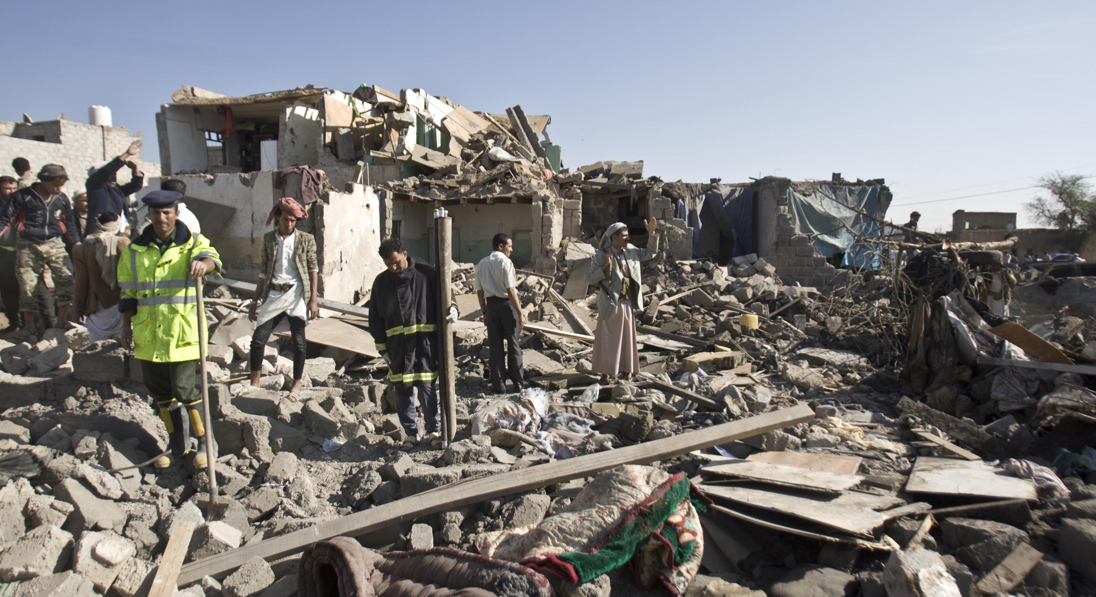 von einem Luftangriff zerstörte Häuser 