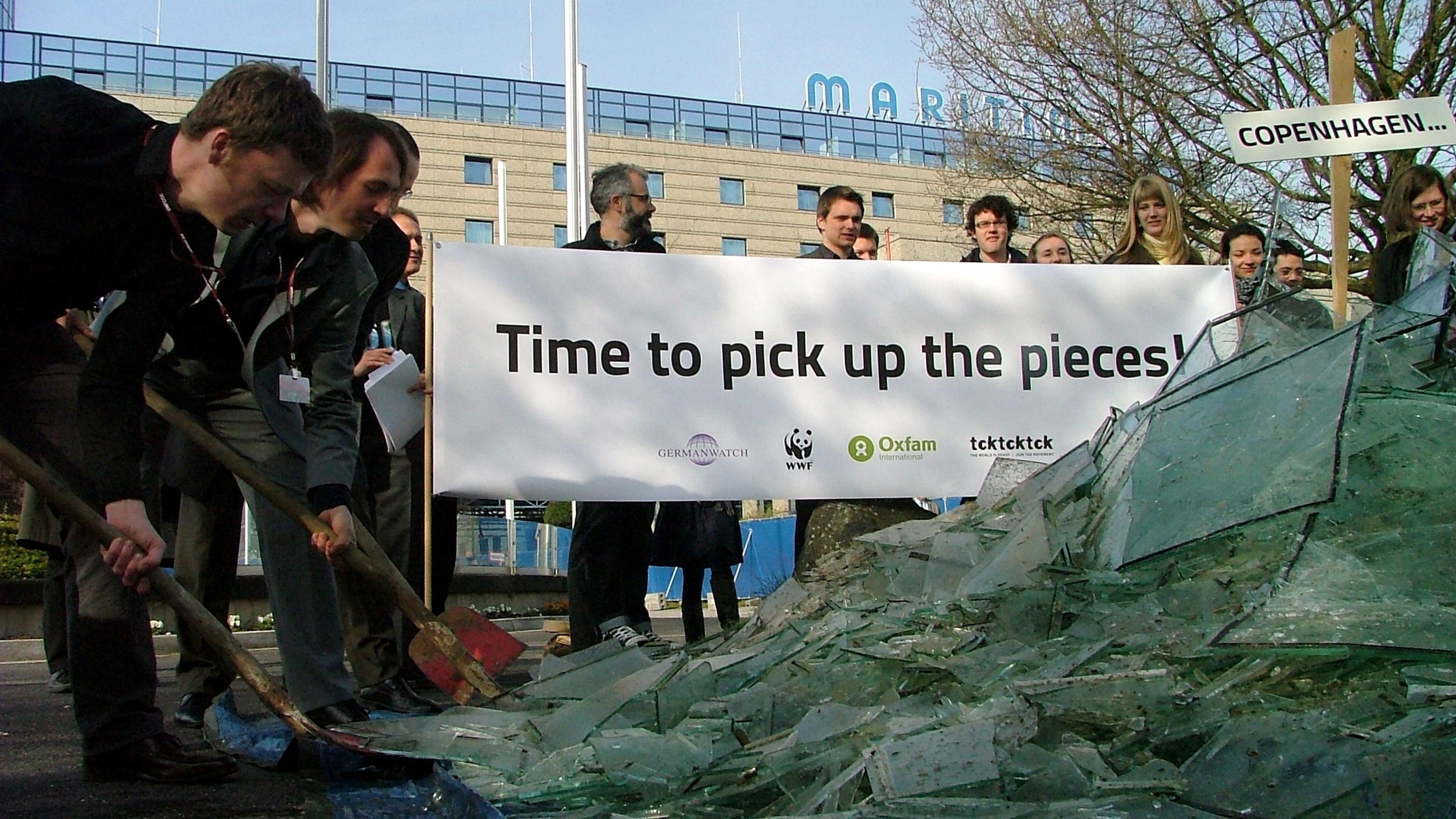 Foto: Foto-Stunt bei den UN-Klimaverhandlungen in Bonn