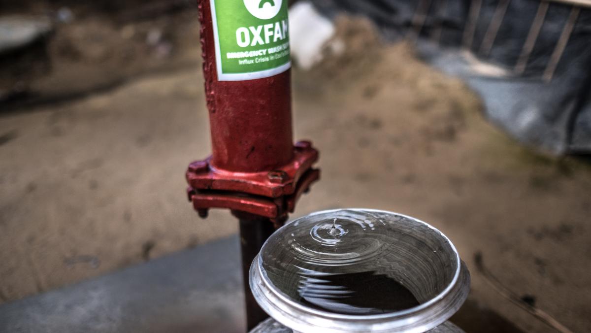 Oxfam liefert sauberes Wasser