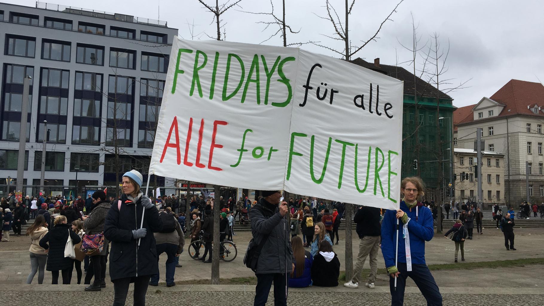Eines der vielen Banner auf der „Fridays for Future“-Klima-Demonstration in Berlin