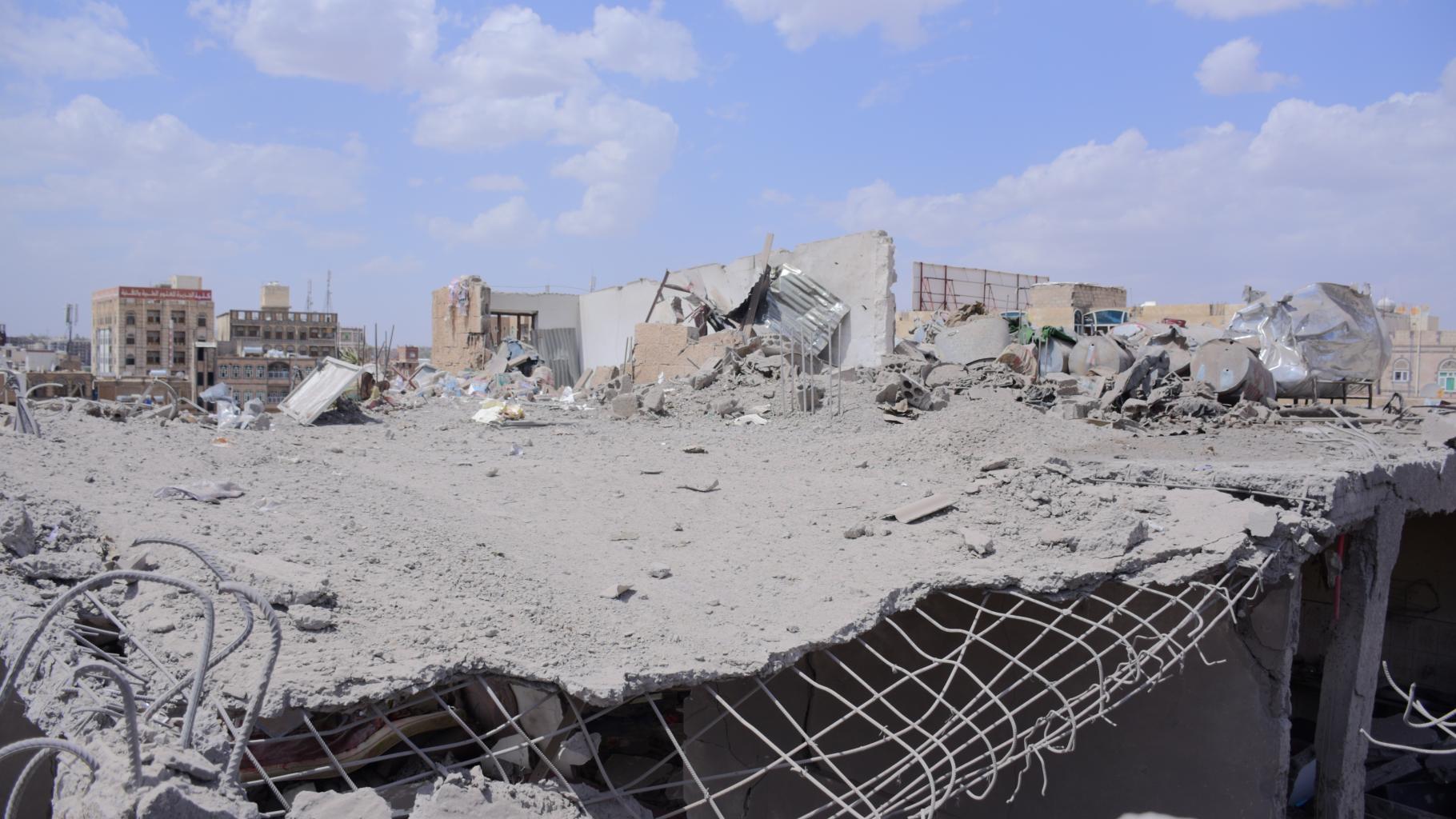 zerstörte Häuser im Jemen